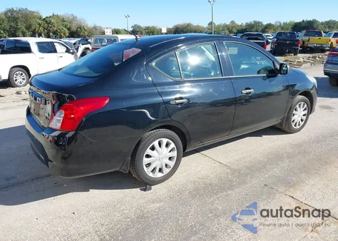 2015 Nissan Versa 1.6 S из США, поврежденный, VIN 3N1CN7AP8FL958384